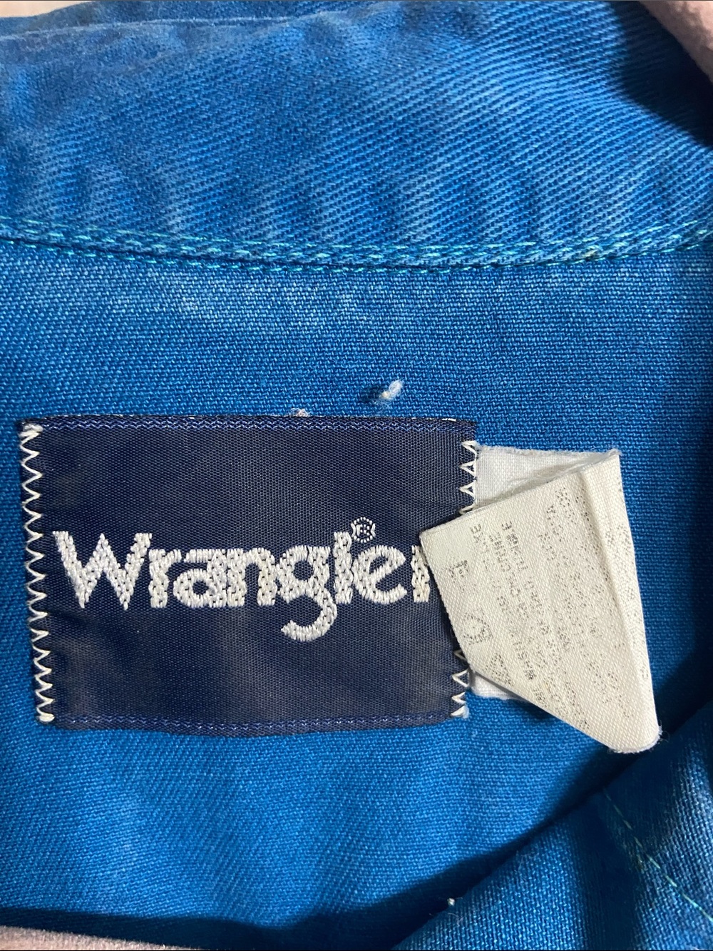 Wrangler Men’s Bright Blue Western Button-Down Shirt - Picture 2 of 5
